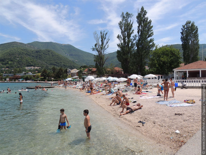 Пляжный отдых привлекает в Черногорию множество туристов