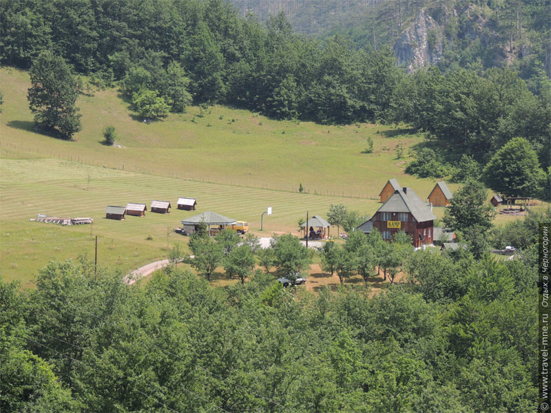 Для туристов построены кампусы в самых красивых местах Черногории