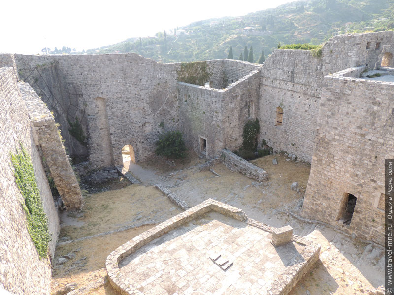 Цитадель Старого Бара - здесь укрывалось население города во время неприятельских атак