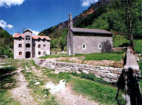 Церковь монастыря Биела посвящена Святому Георгию