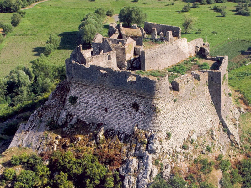 Крепость Жабляк благодаря мощным стенам долгое время успешно отбивала атаки турецких войск