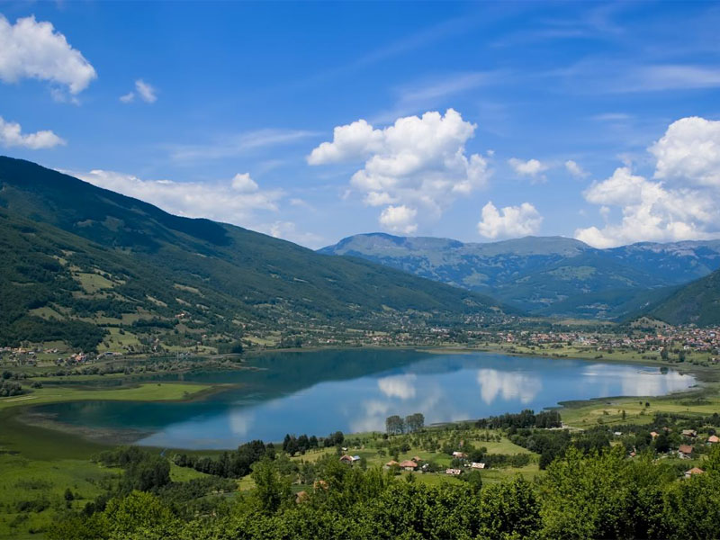 Плавское озеро - главная туристическая достопримечательность муниципалитета