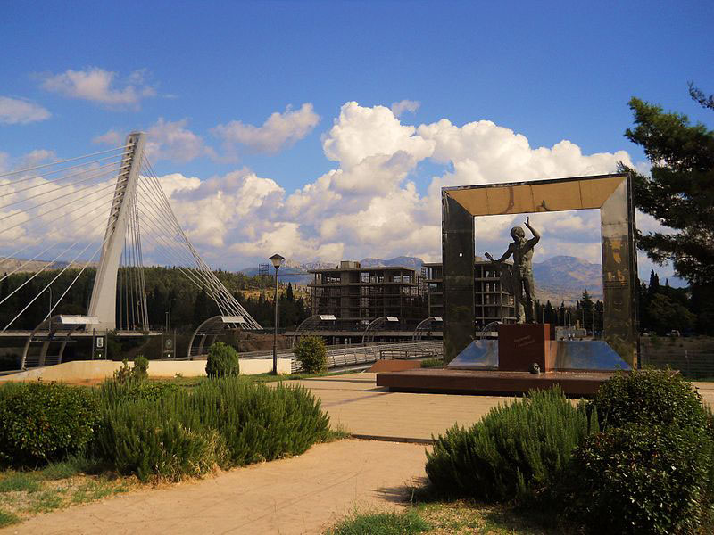 Памятник Высоцкому в Черногории - единственный монумент поэта за пределами бывшего СССР