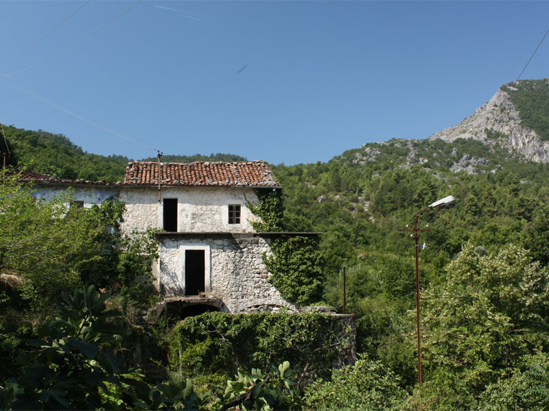 Село Годинье до сих пор напоминает средневековую черногорскую деревню
